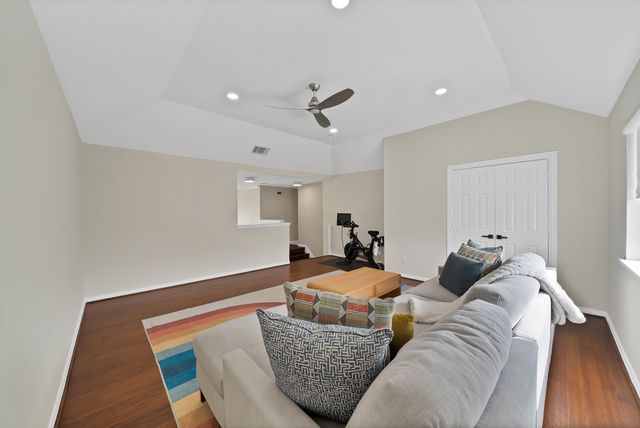 3924 Walden Way, Dallas, TX 75287