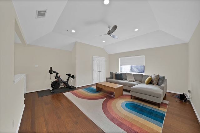 3924 Walden Way, Dallas, TX 75287