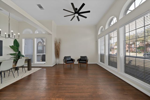 3924 Walden Way, Dallas, TX 75287