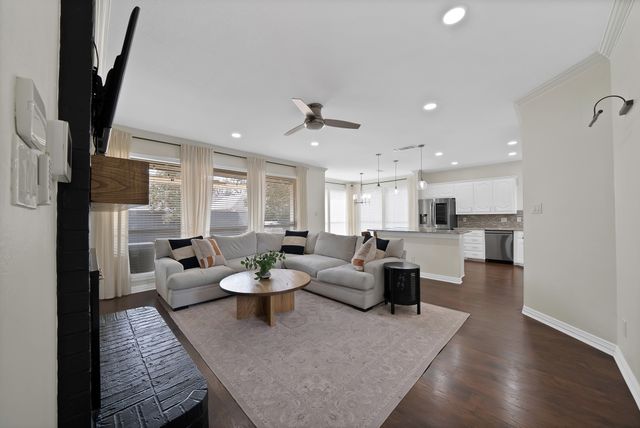 3924 Walden Way, Dallas, TX 75287