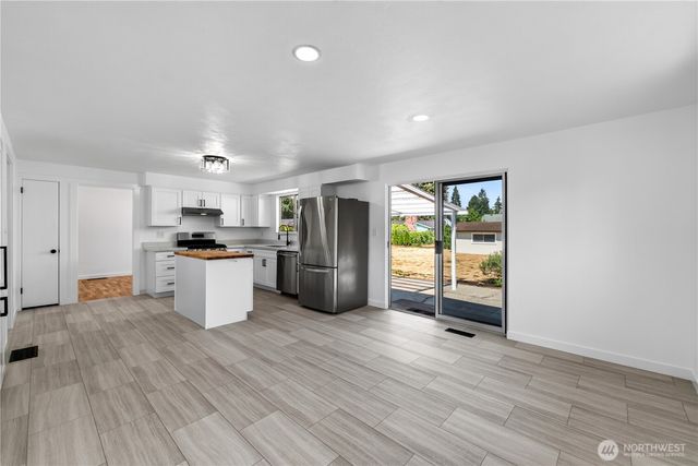 1225 22nd Street SE, Auburn, WA 98002