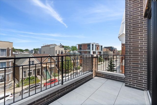 2023 W Augusta Boulevard 3E, Chicago, IL 60622