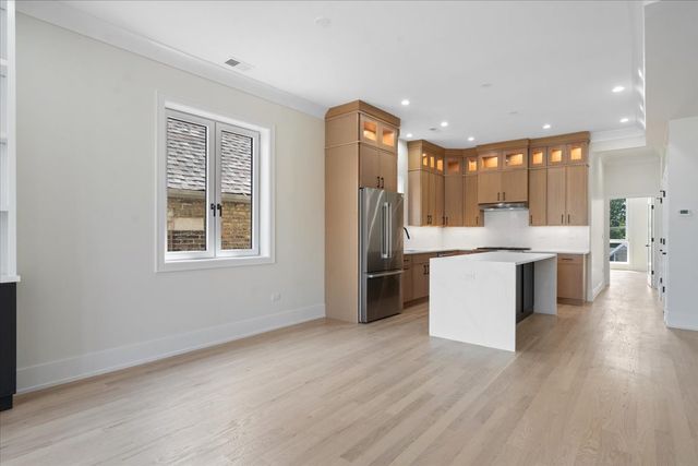 2023 W Augusta Boulevard 3E, Chicago, IL 60622