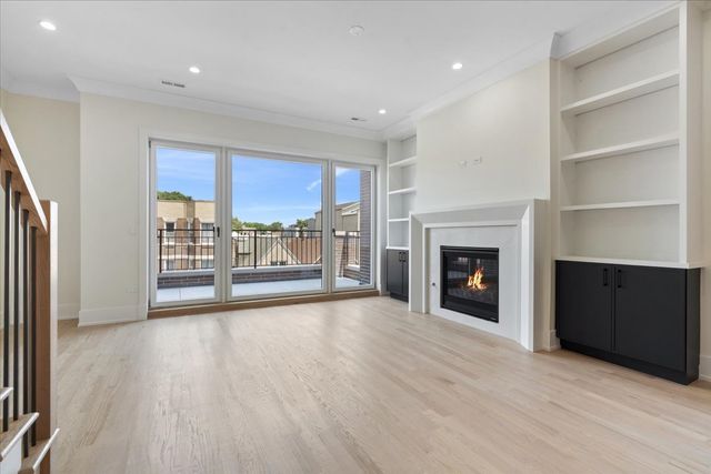 2023 W Augusta Boulevard 3E, Chicago, IL 60622