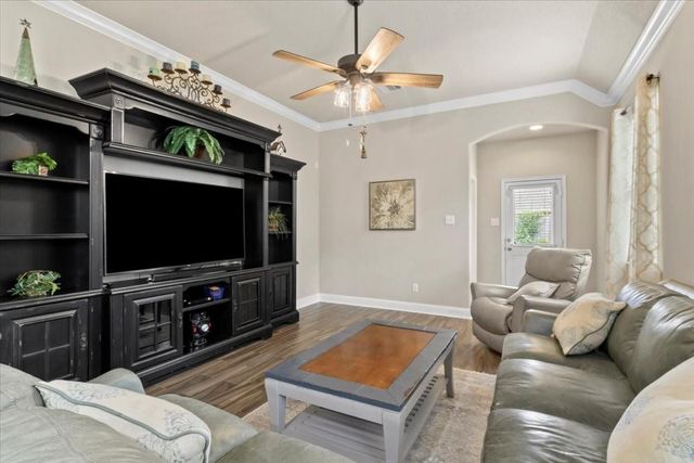 43 Wood Drake Place, Tomball, TX 77375