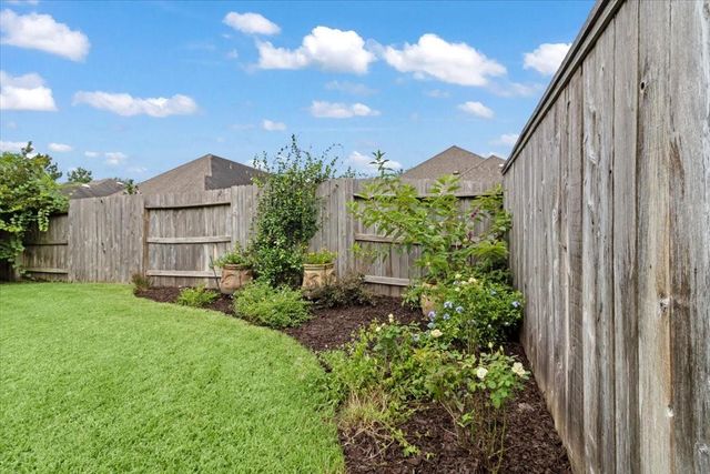 43 Wood Drake Place, Tomball, TX 77375