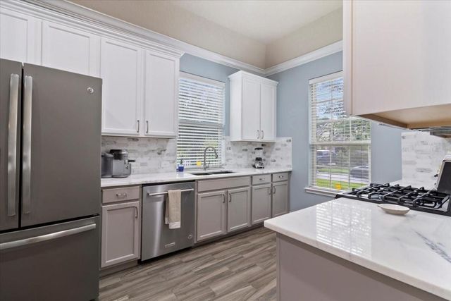 43 Wood Drake Place, Tomball, TX 77375