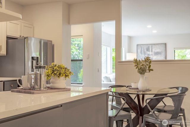 912 NE 115th Street, Seattle, WA 98125