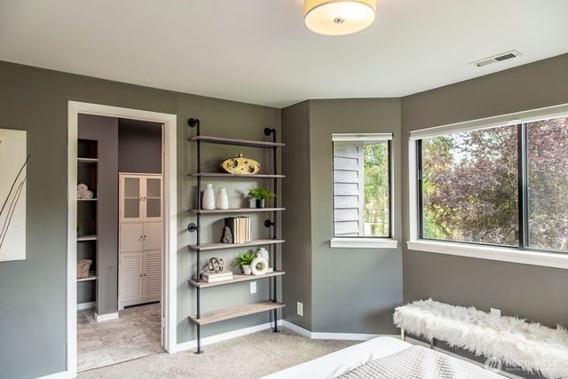912 NE 115th Street, Seattle, WA 98125