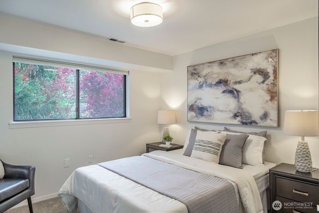 912 NE 115th Street, Seattle, WA 98125