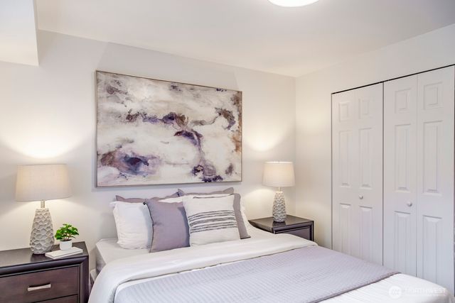 912 NE 115th Street, Seattle, WA 98125