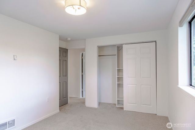 912 NE 115th Street, Seattle, WA 98125