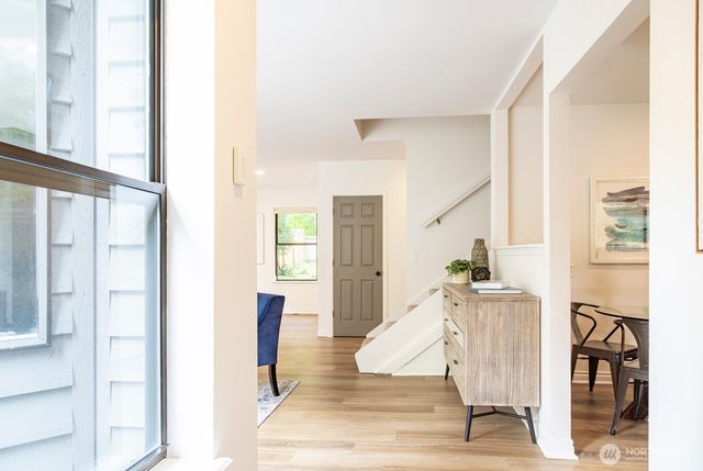 912 NE 115th Street, Seattle, WA 98125