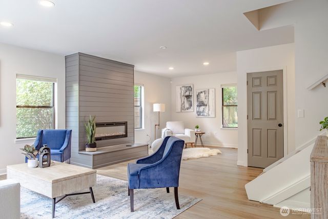 912 NE 115th Street, Seattle, WA 98125