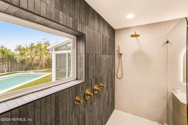 275 NAUTICAL Boulevard S, Atlantic Beach, FL 32233