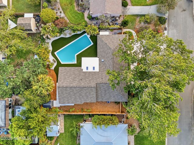 275 NAUTICAL Boulevard S, Atlantic Beach, FL 32233