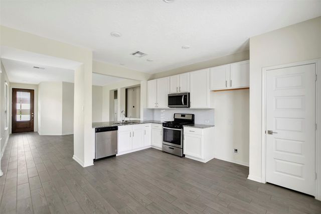 41523 Stampede Stream Drive, Magnolia, TX 77354