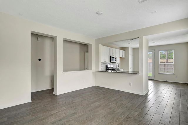 41523 Stampede Stream Drive, Magnolia, TX 77354