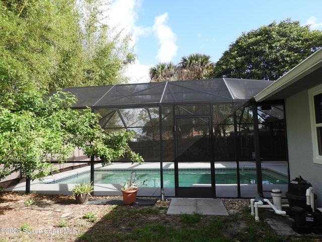 1220 Snowbird Avenue NW, Palm Bay, FL 32907