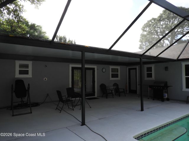 1220 Snowbird Avenue NW, Palm Bay, FL 32907