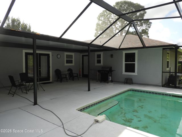 1220 Snowbird Avenue NW, Palm Bay, FL 32907