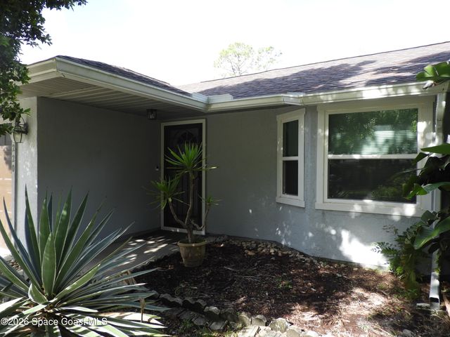 1220 Snowbird Avenue NW, Palm Bay, FL 32907