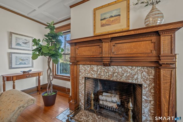 1062 Main Street, Glastonbury, CT 06073