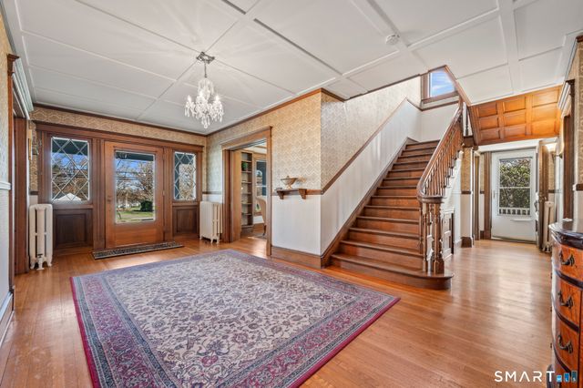 1062 Main Street, Glastonbury, CT 06073