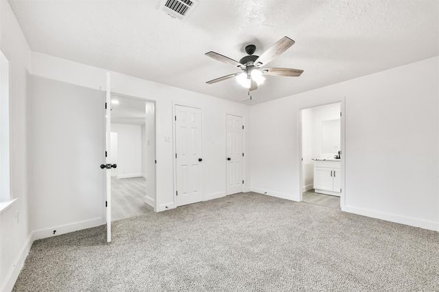 2121 County Road 892, Alvin, TX 77511