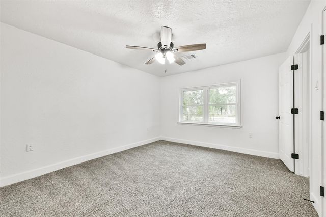 2121 County Road 892, Alvin, TX 77511