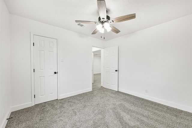 2121 County Road 892, Alvin, TX 77511