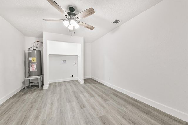 2121 County Road 892, Alvin, TX 77511