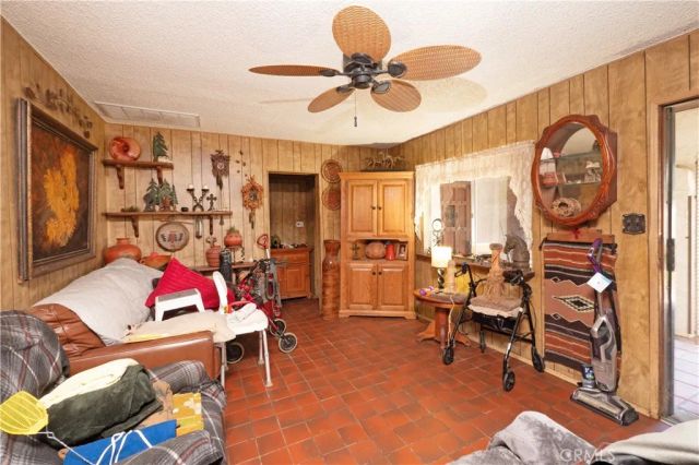 807 S Acacia, Rialto, CA 92376