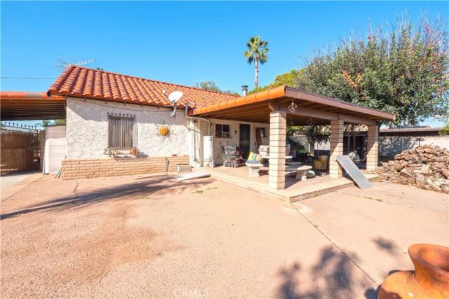 807 S Acacia, Rialto, CA 92376