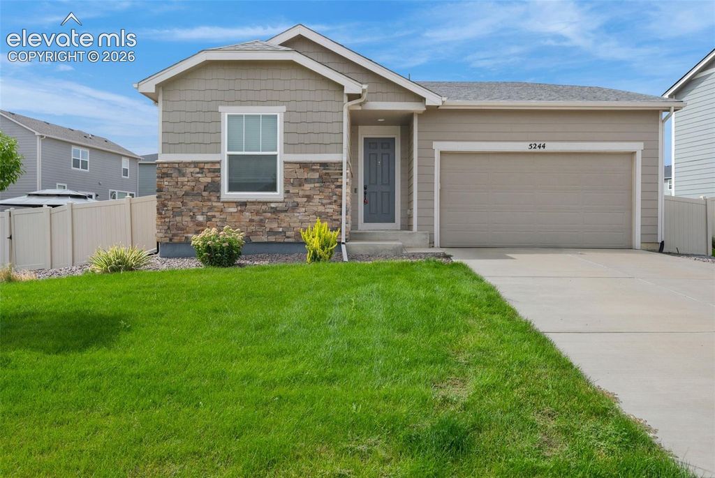 5244 Big Johnson Drive, Colorado Springs, CO 80925 — photo 2
