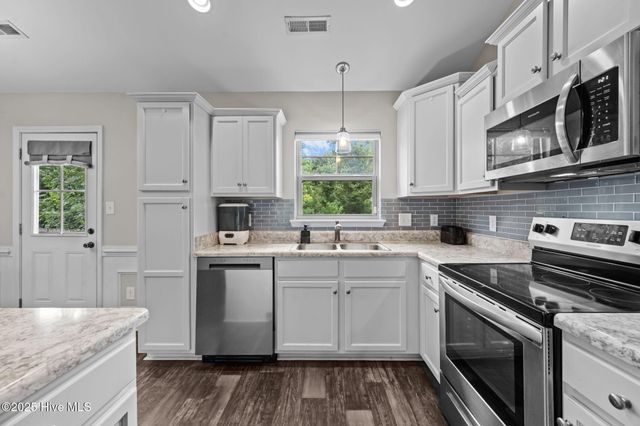 434 Mccall Drive, Jacksonville, NC 28540