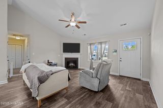 434 Mccall Drive, Jacksonville, NC 28540