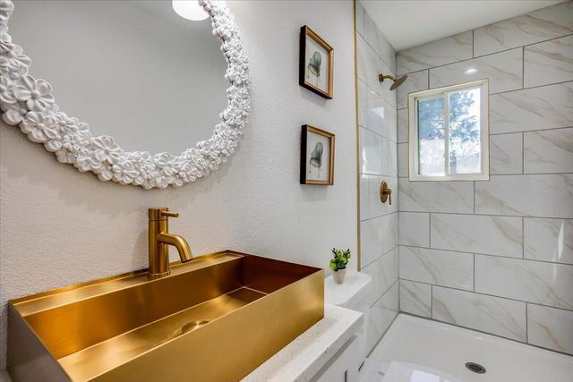 6136 E 9th St N, Wichita, KS 67208