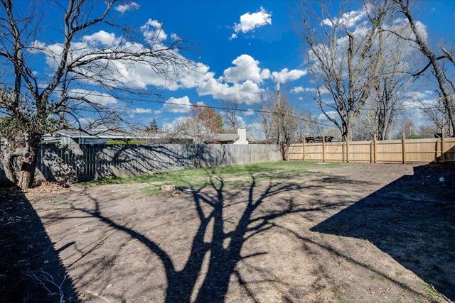 6136 E 9th St N, Wichita, KS 67208