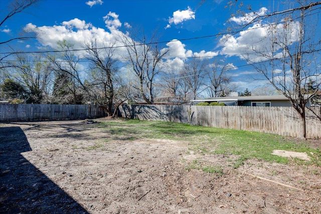 6136 E 9th St N, Wichita, KS 67208