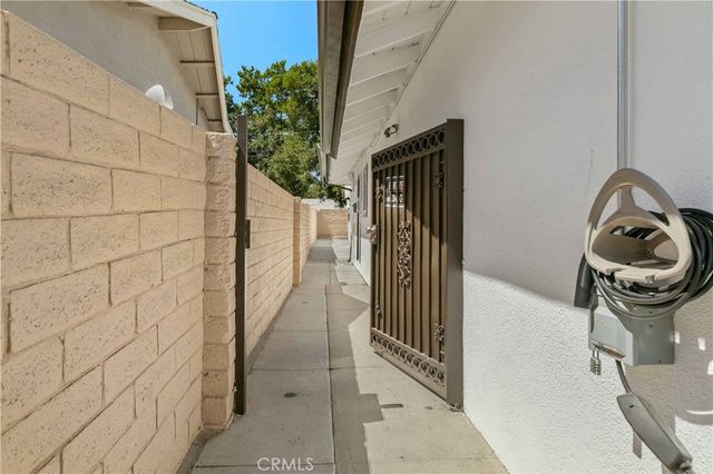 22737 Rodax, West Hills, CA 91304