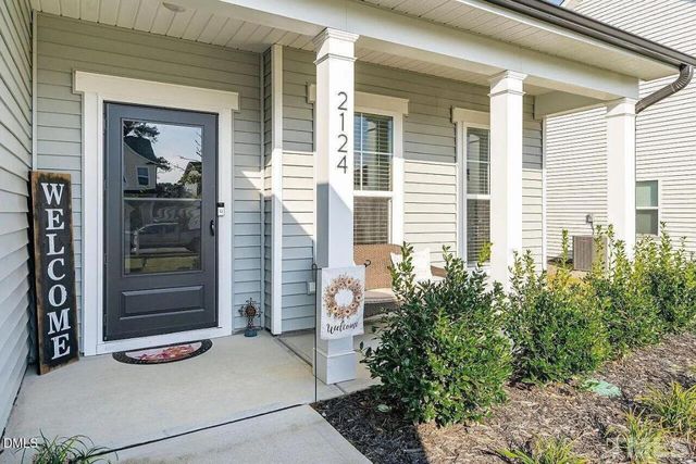 2124 Fox Chapel Place, Fuquay Varina, NC 27526