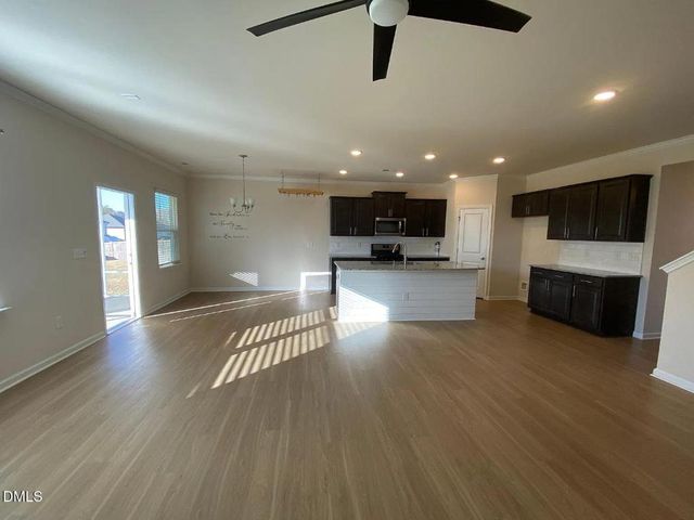 2124 Fox Chapel Place, Fuquay Varina, NC 27526