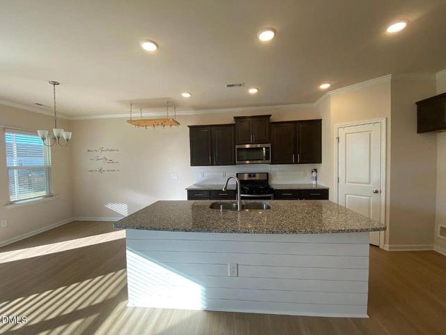 2124 Fox Chapel Place, Fuquay Varina, NC 27526