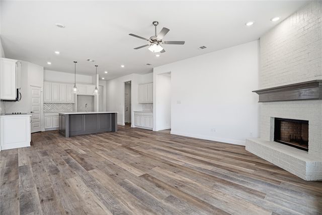 118 Bitsy, Boyd, TX 76023