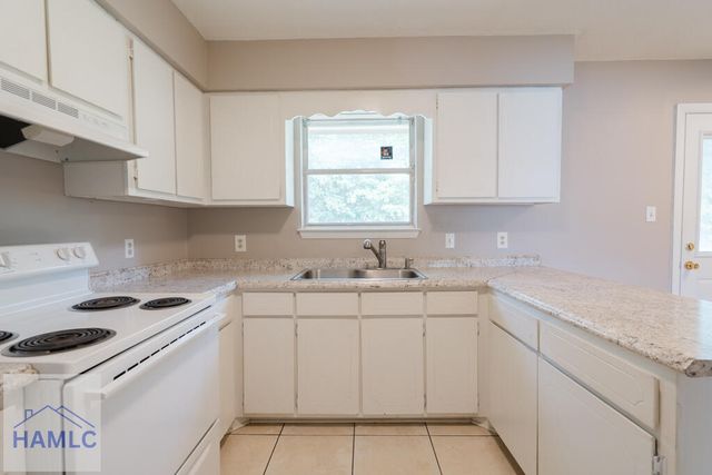 174 Sequoia Circle, Hinesville, GA 31313