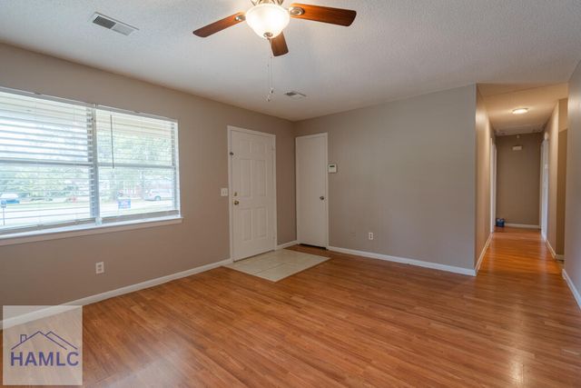 174 Sequoia Circle, Hinesville, GA 31313