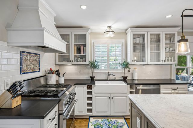 5911 Post Rd, Nashville, TN 37205