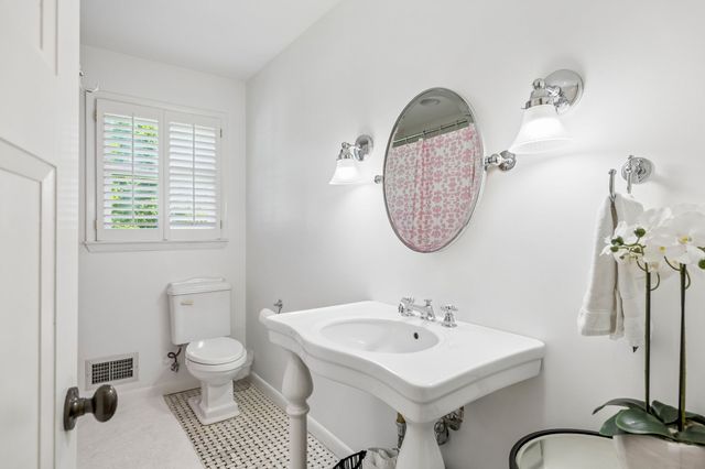 5911 Post Rd, Nashville, TN 37205