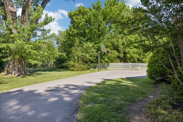 5911 Post Rd, Nashville, TN 37205